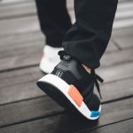 Funky ritsstijlen op sneakers: kleurrijke diagonale ritsen, kriskraspatronen en schoenvetersloten voor gedurfde zelfexpressie