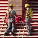 Professioneel dakonderhoud: Een goed onderhouden dak beschermt uw huis tegen regen, wind en zon voor optimale veiligheid.