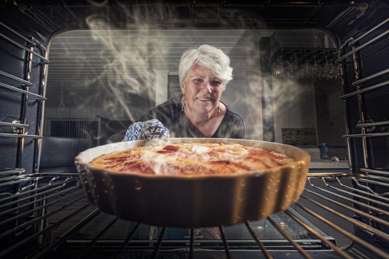 Visueel overzicht van eerste stappen naar jouw keuken met planningsideeën, stijlopties en keukentoestellen