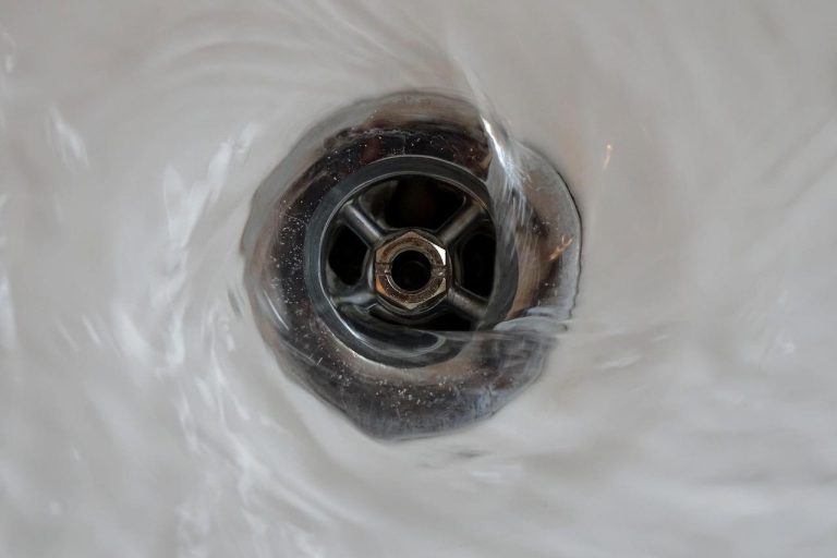 Professionele afvoer ontstopping voor afvoerproblemen in huis met moderne apparatuur en snelle service