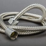 RVS fittingen in verschillende vormen zoals koppelingen, bochten en verloopstukken voor professionele leidingsystemen